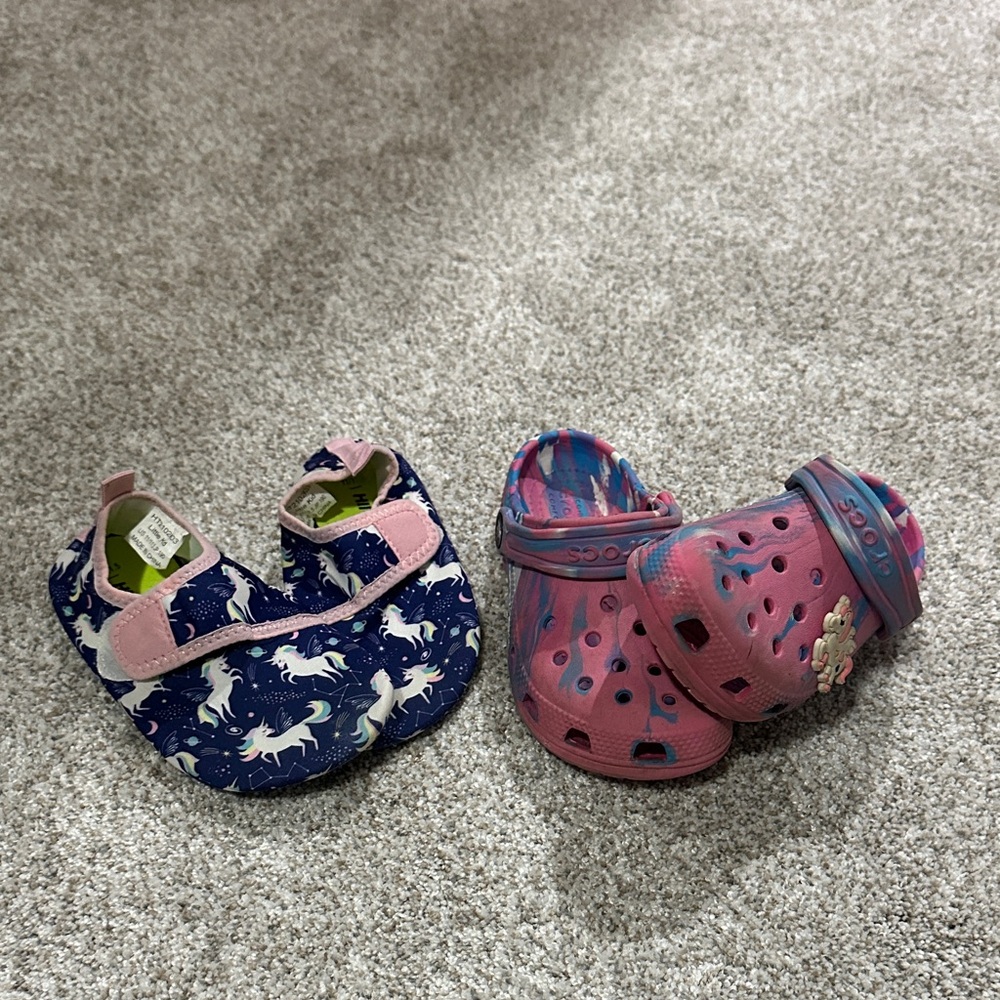 Crocs and water shoe bundle! Size 11